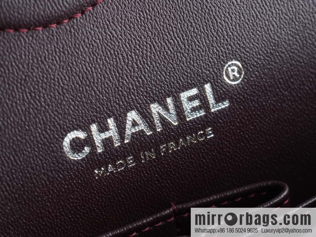 ℂ𝔽 𝗖𝗹𝗮𝘀𝘀𝗶𝗰 𝗙𝗹𝗮𝗽 | Original Caviar 🐂 Medium, Black Silver 🖤 A01112