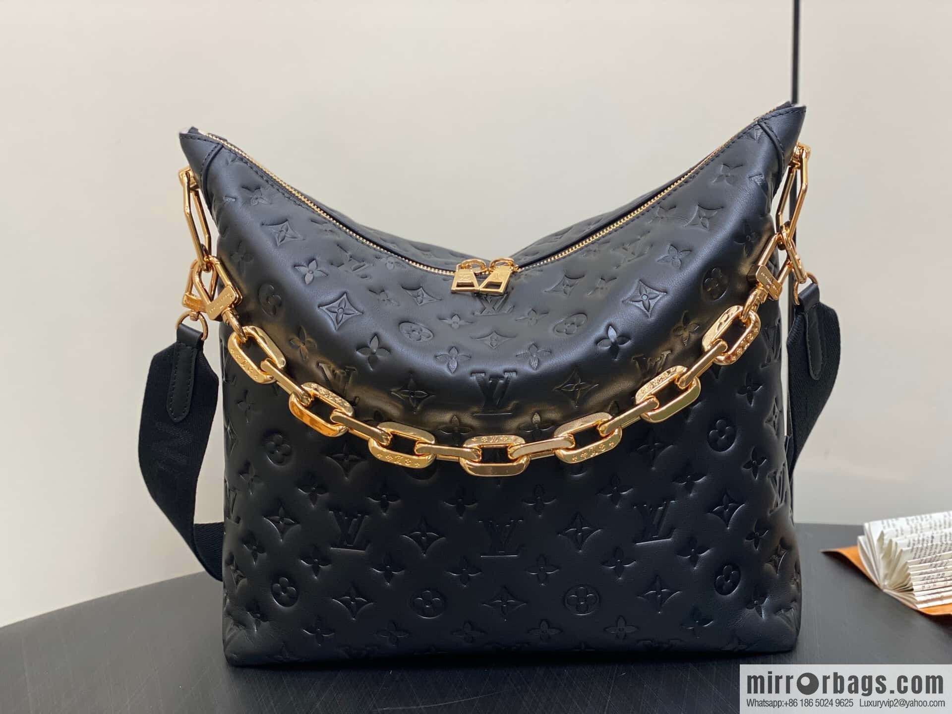 [Original order boutique] M12068 black, full leather chain bag Coussin Hobo MM handbag