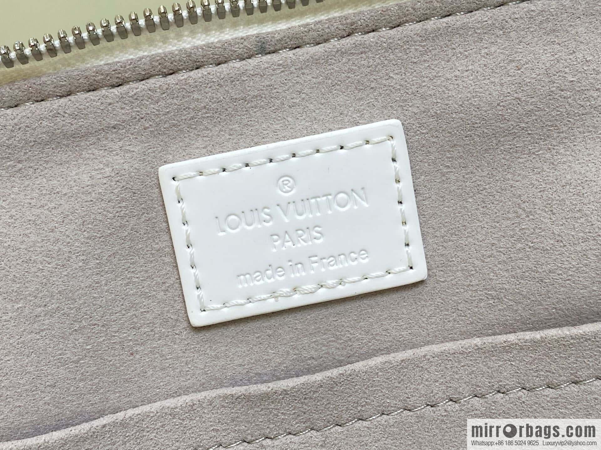 [Original order boutique] M11381 white, water ripple shell bag Sac Alma BB handbag