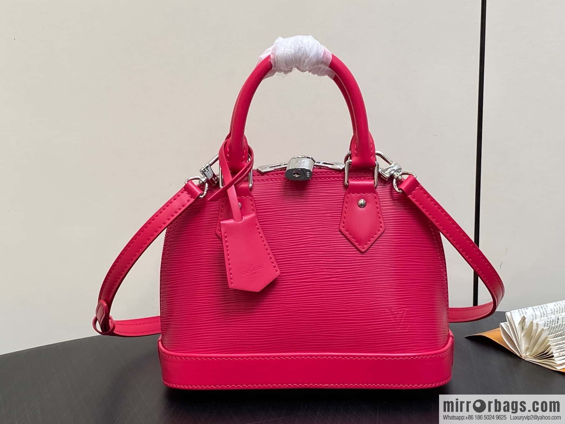 [Original order boutique] M11382 rose red, water ripple shell bag Sac Alma BB handbag