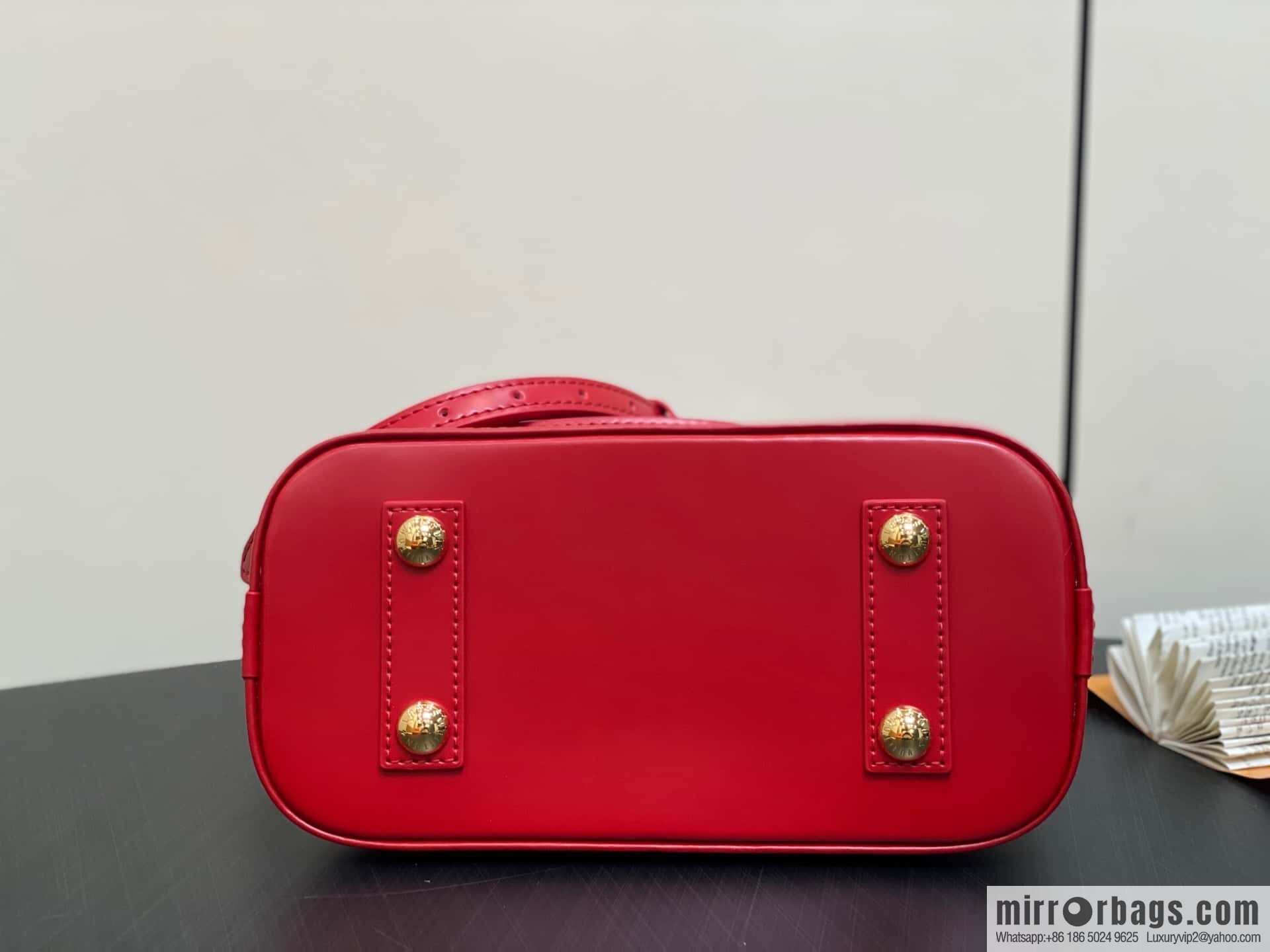 [Original order boutique] M25226 red, water ripple shell bag Sac Alma BB handbag