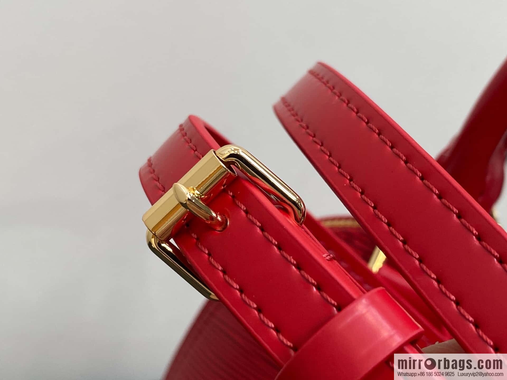 [Original order boutique] M25226 red, water ripple shell bag Sac Alma BB handbag