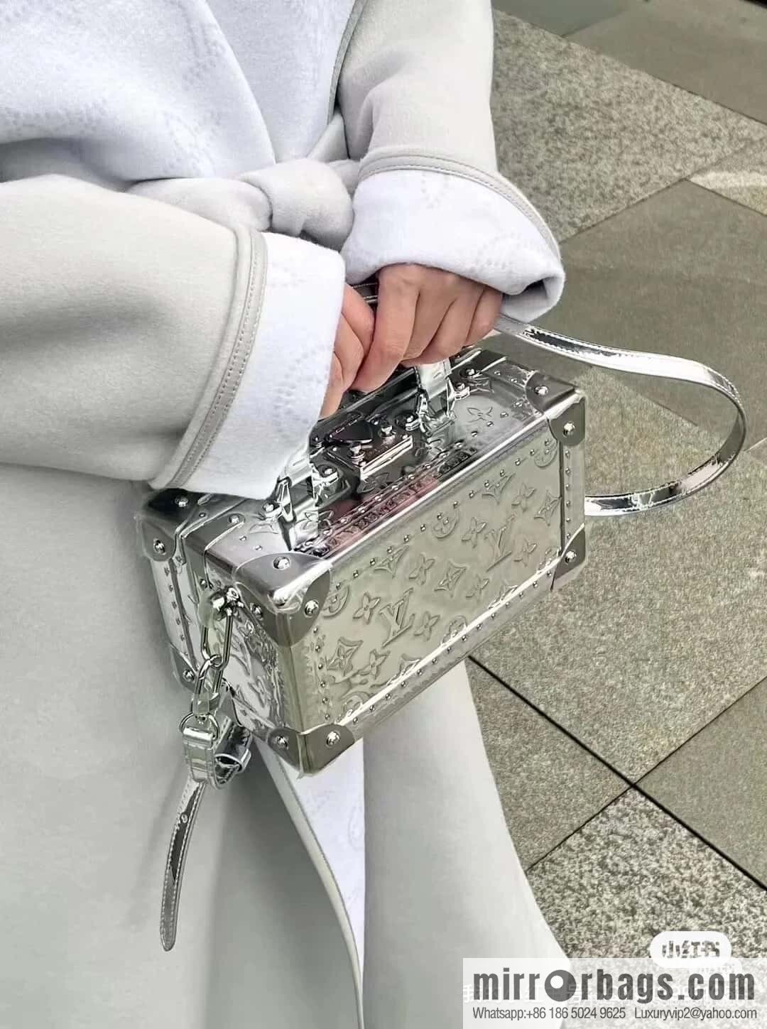 [Original order boutique] M45673 silver patent leather, box bag box series Coffret Trésor 20 hard case, in the 2021 spring and summer series