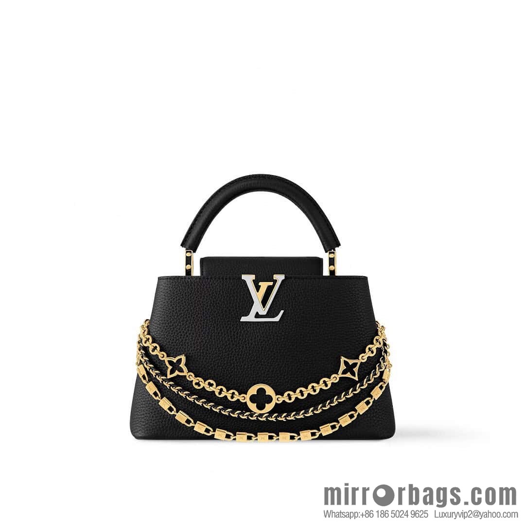 [Original order boutique] M12345 black full leather cap that English Capucines medium handbag