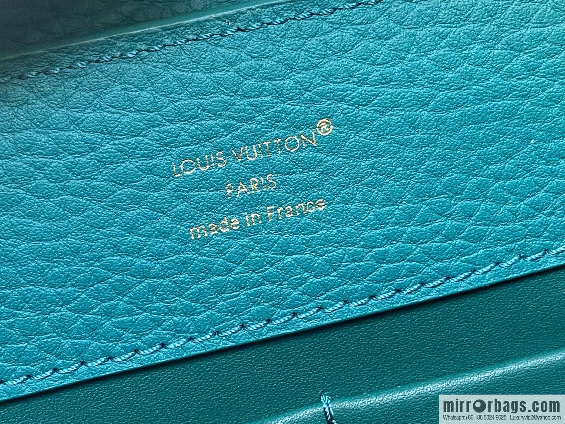 [Original order boutique] M11906 green, full leather cap, English style, this Capucines medium handbag.