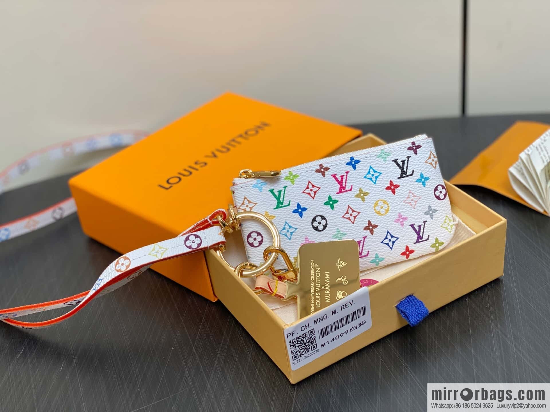 [Original order boutique] M14099 white color, mobile phone case change purse, the new LV x TM mobile phone case of the season.