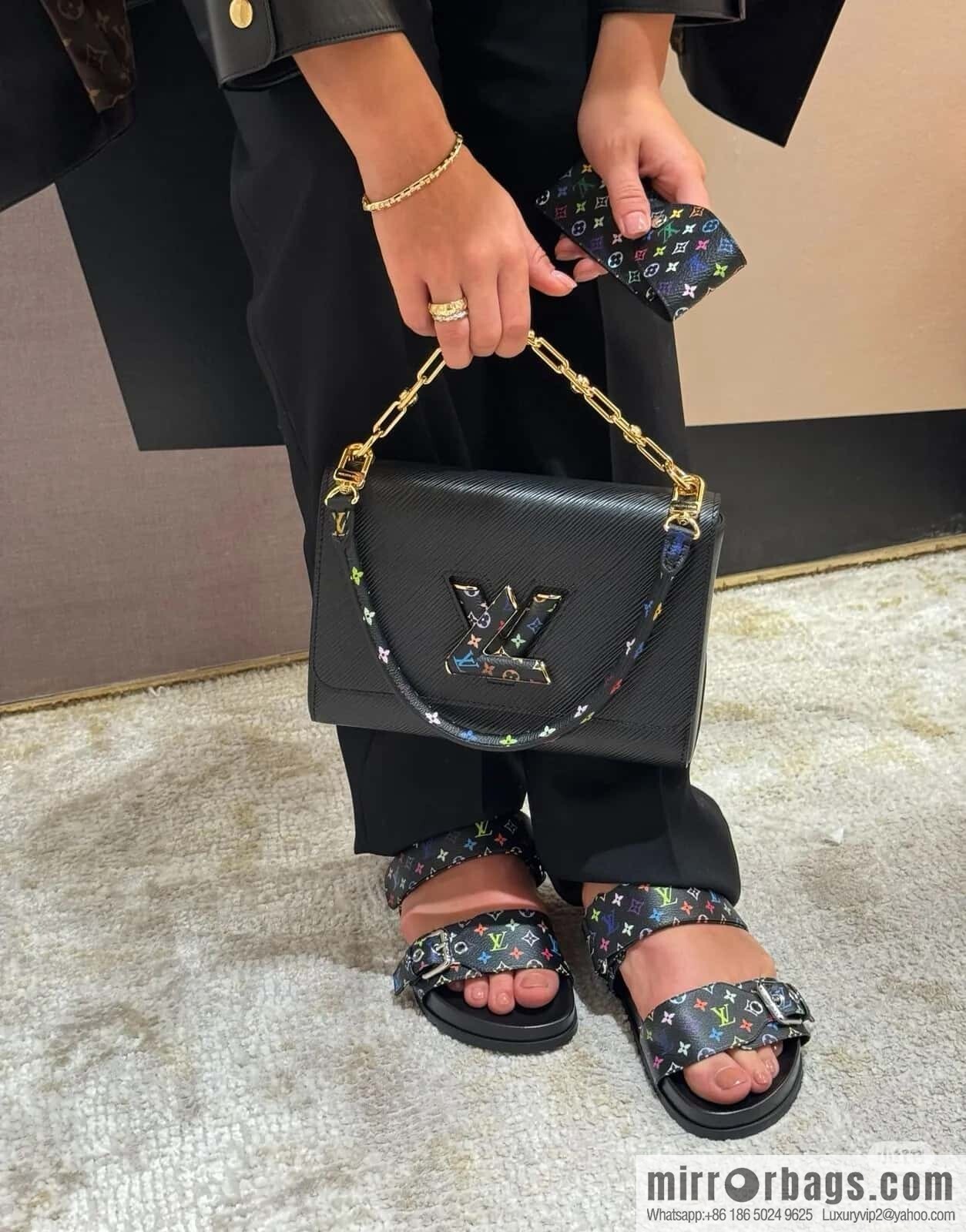 [Original order boutique] M13243 black color, black water ripple, the new LV x TM TWIST SLIM medium handbag of the season