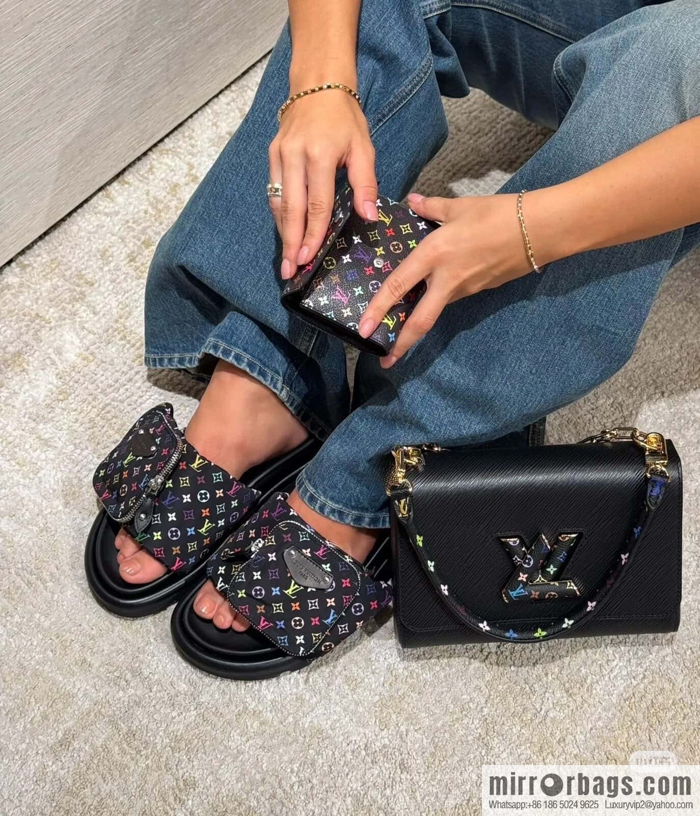 [Original order boutique] M13243 black color, black water ripple, the new LV x TM TWIST SLIM medium handbag of the season