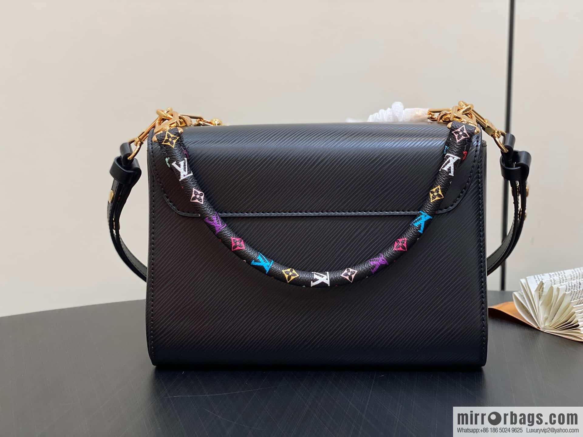 [Original order boutique] M13243 black color, black water ripple, the new LV x TM TWIST SLIM medium handbag of the season