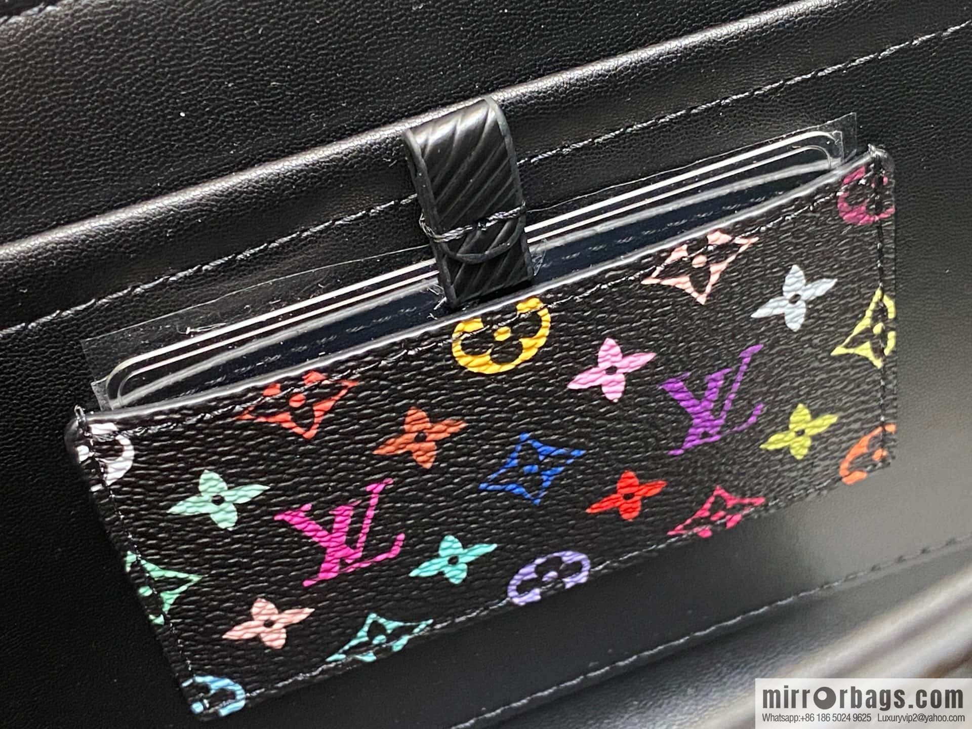 [Original order boutique] M13243 black color, black water ripple, the new LV x TM TWIST SLIM medium handbag of the season