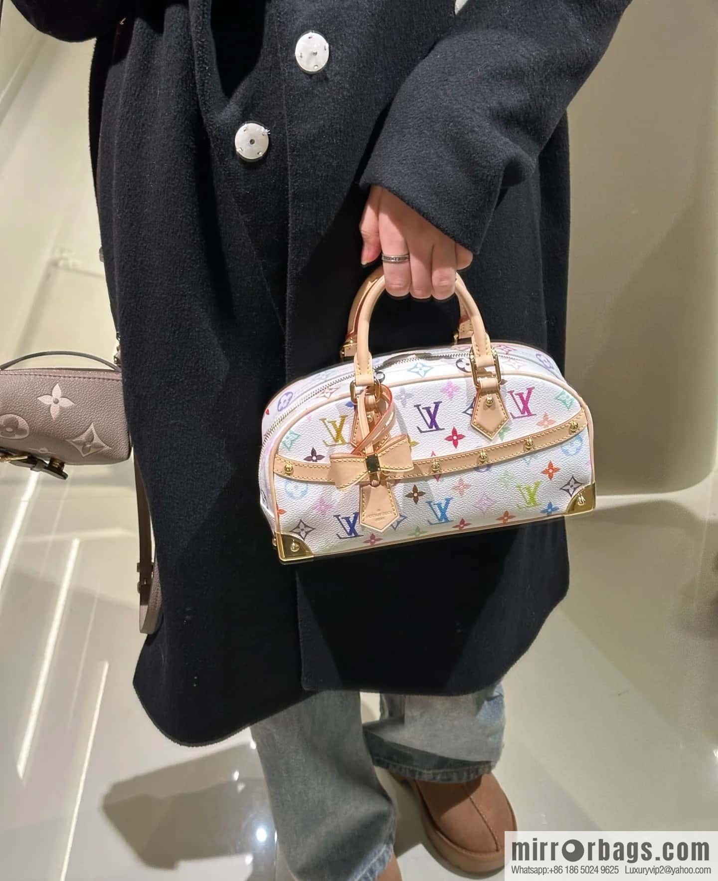 [Original order boutique] M13084 white color, bowling LV X TM HANDBAG EAST WEST handbag