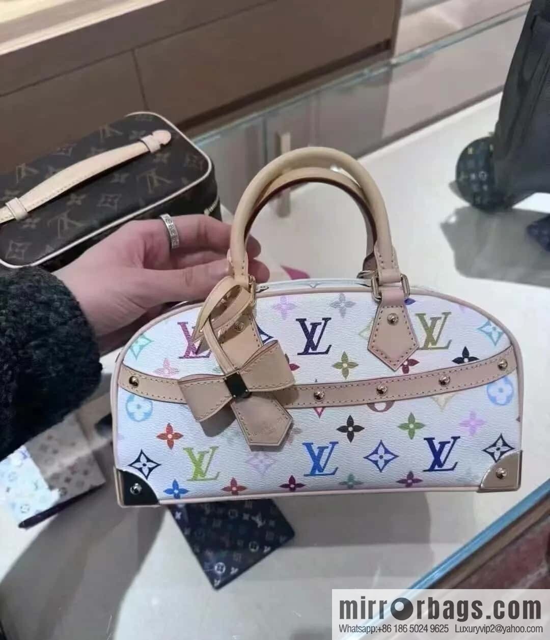 [Original order boutique] M13084 white color, bowling LV X TM HANDBAG EAST WEST handbag