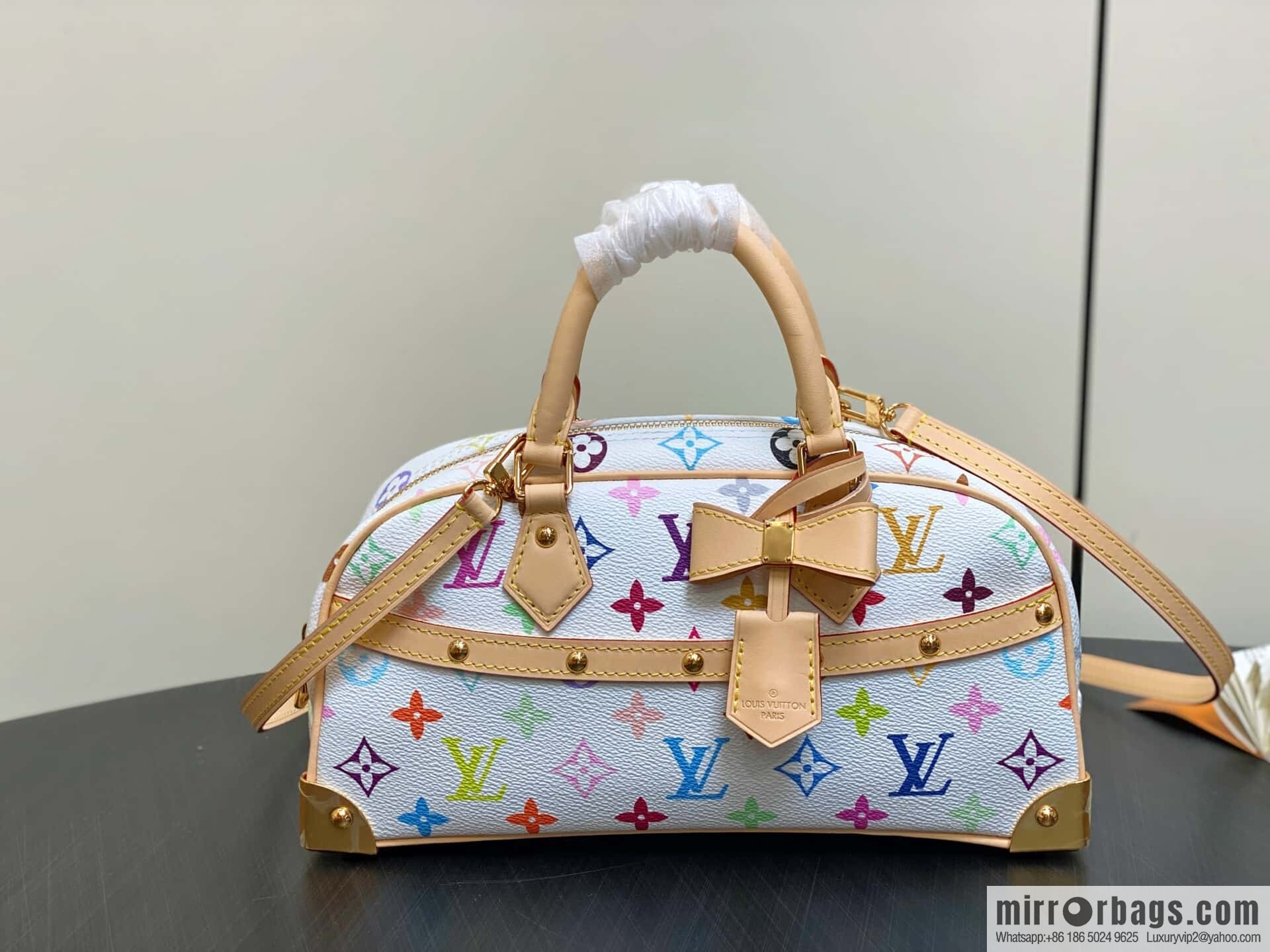 [Original order boutique] M13084 white color, bowling LV X TM HANDBAG EAST WEST handbag