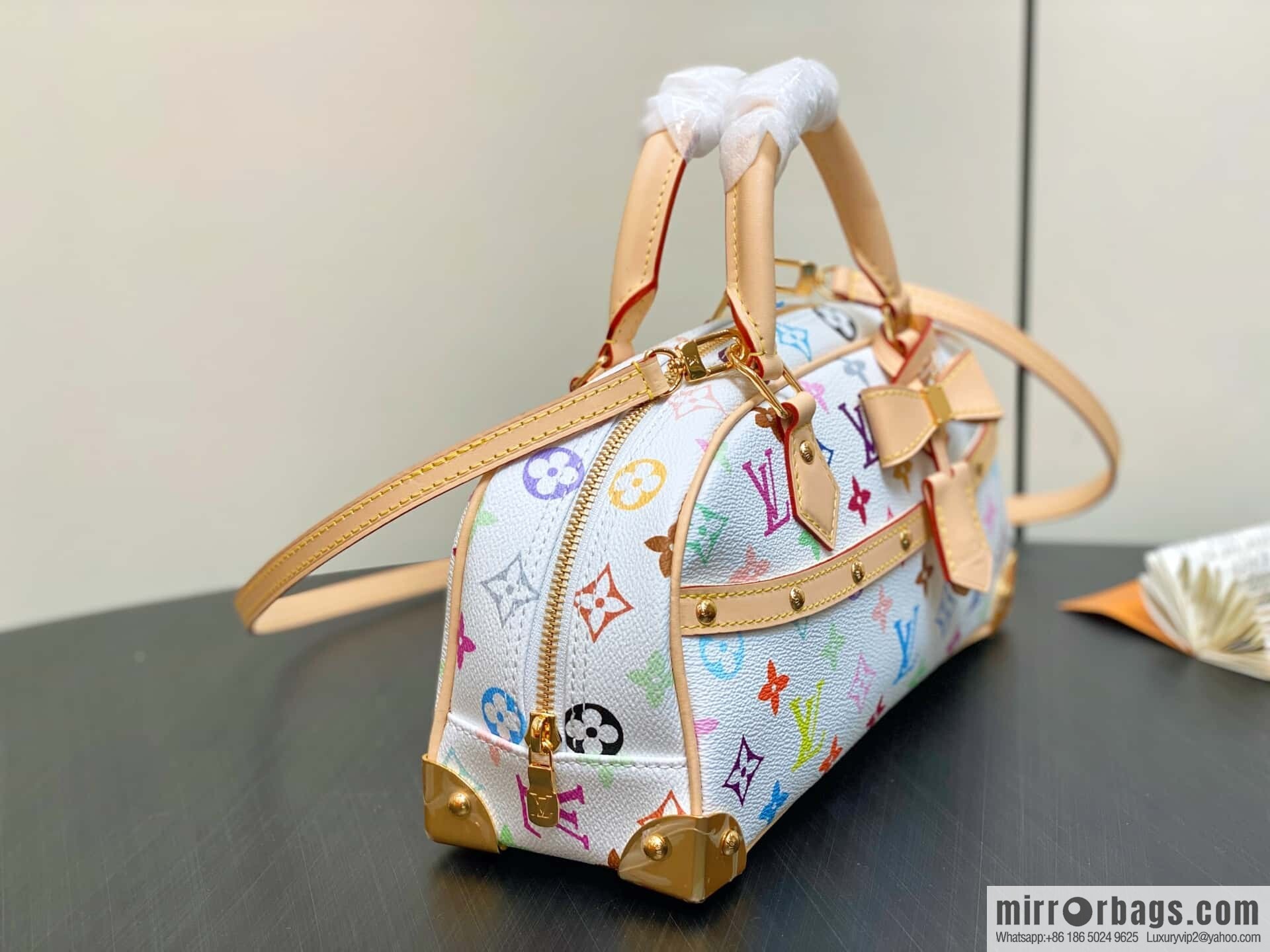[Original order boutique] M13084 white color, bowling LV X TM HANDBAG EAST WEST handbag