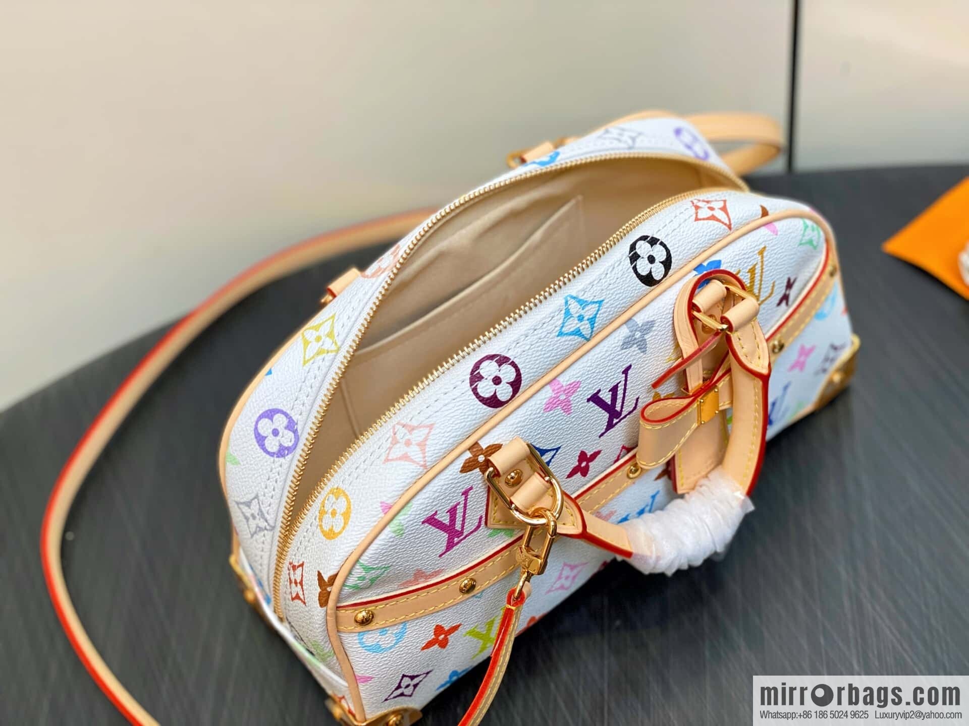 [Original order boutique] M13084 white color, bowling LV X TM HANDBAG EAST WEST handbag