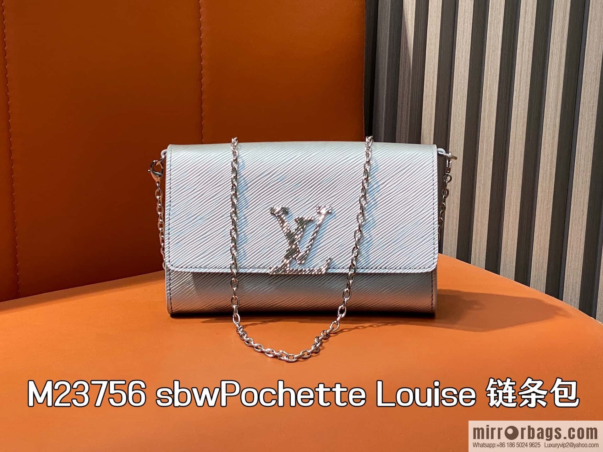 [Original order boutique] M23756 silver water ripple, chain bag sbwPochette Louise chain bag (mirror patent leather)