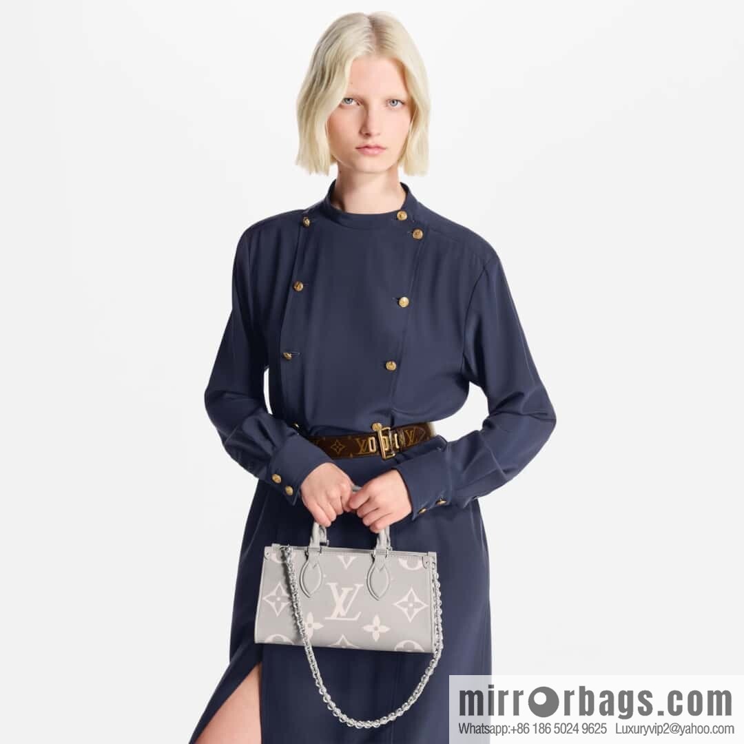 [Original single boutique] M14213 mashed taro purple, full leather chain square bag series ONTHEGO EAST WEST handbag