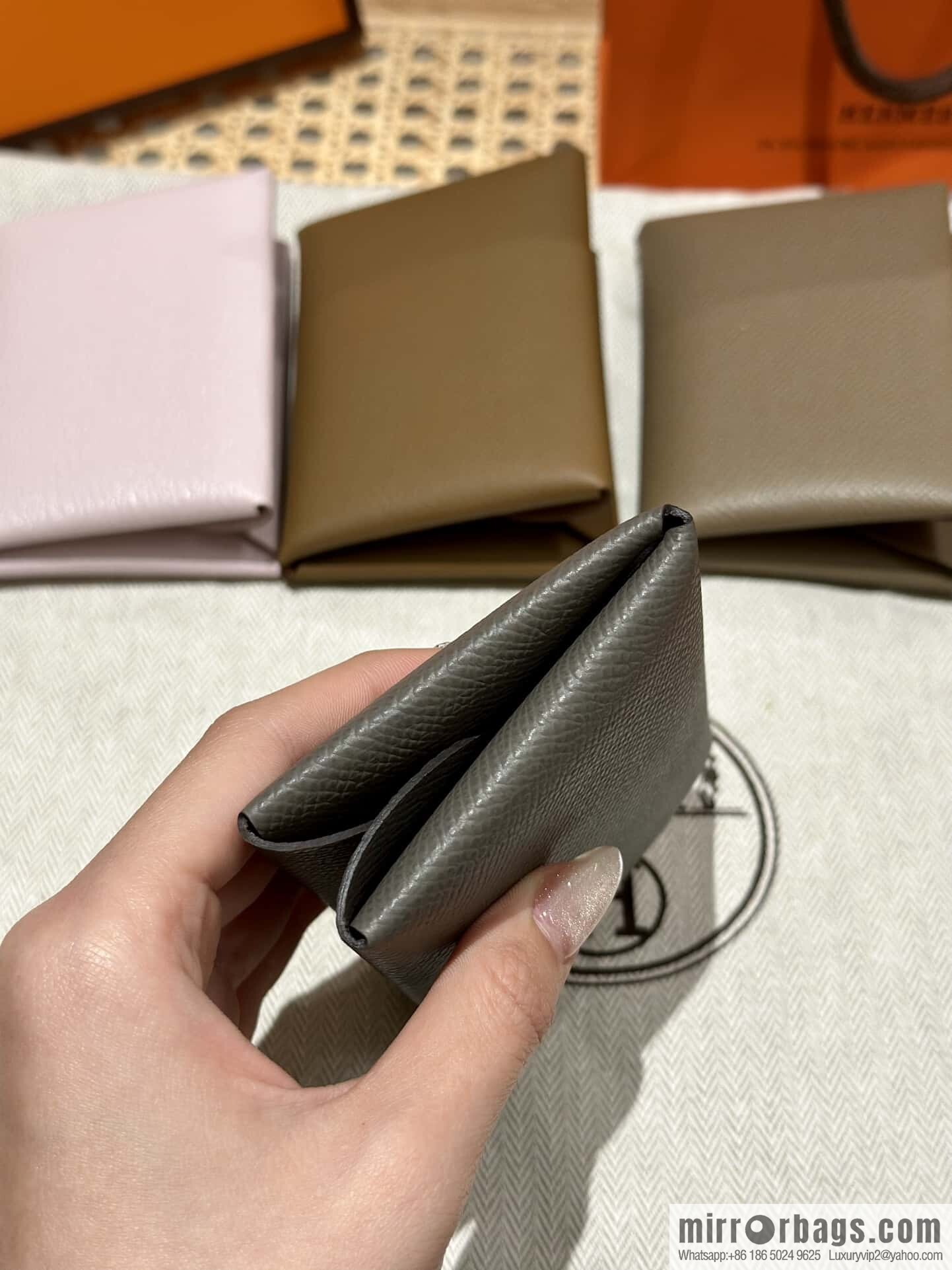 Calvi card bag H083674CKI2 change bag, tin ash.