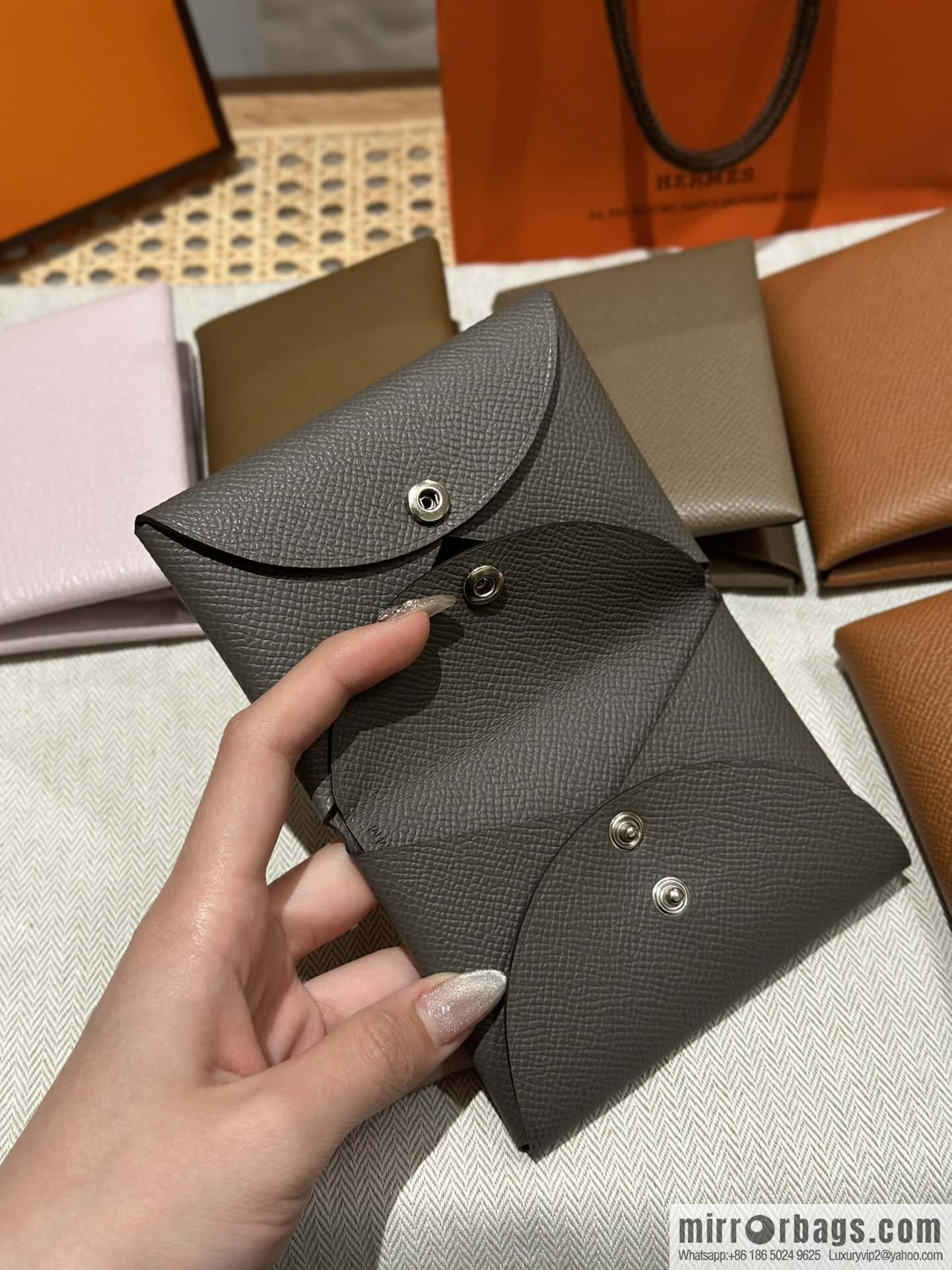 Calvi card bag H083674CKI2 change bag, tin ash.