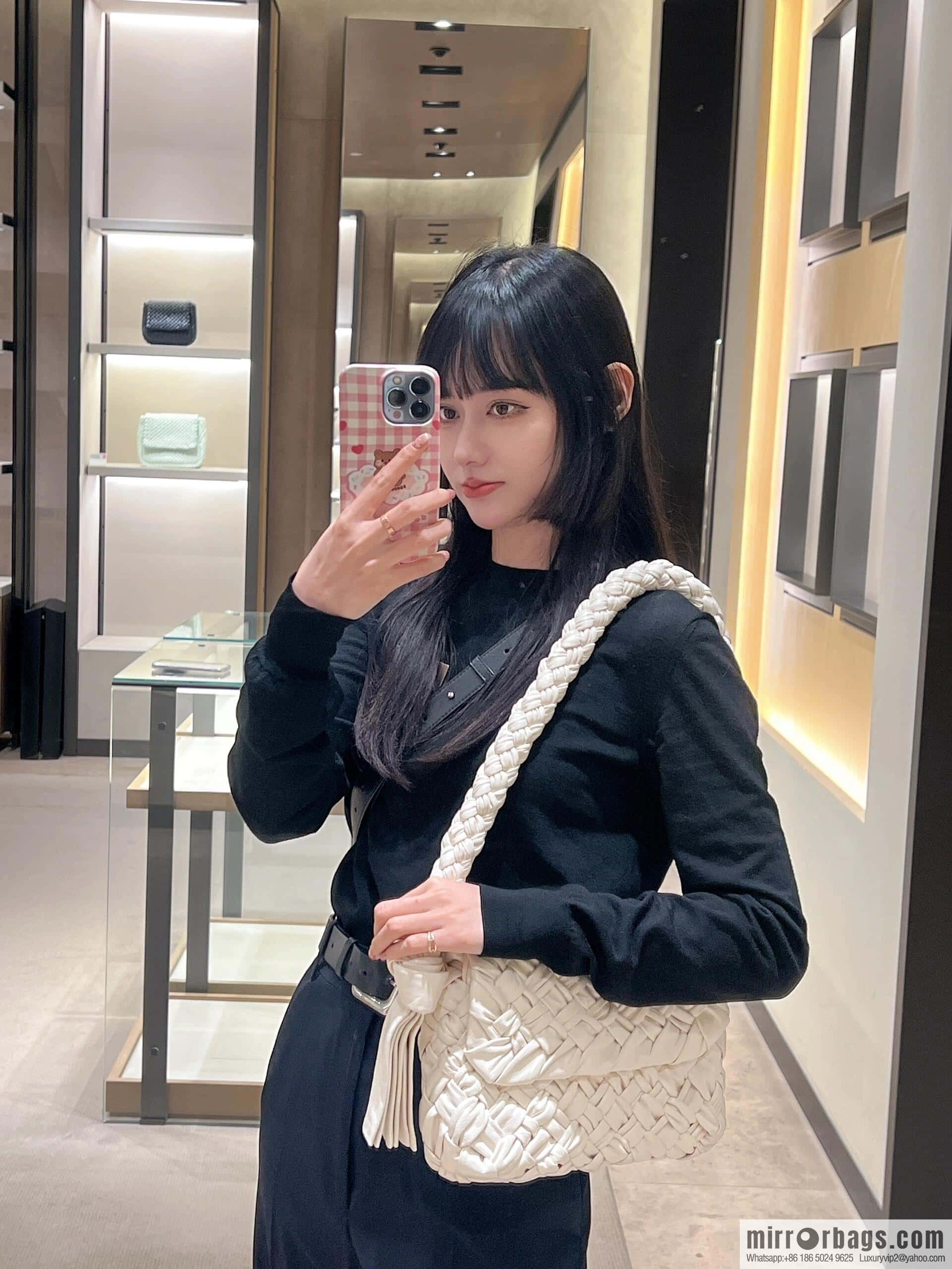 BV Kalimero Citta Handbag 785797 Bone Beige