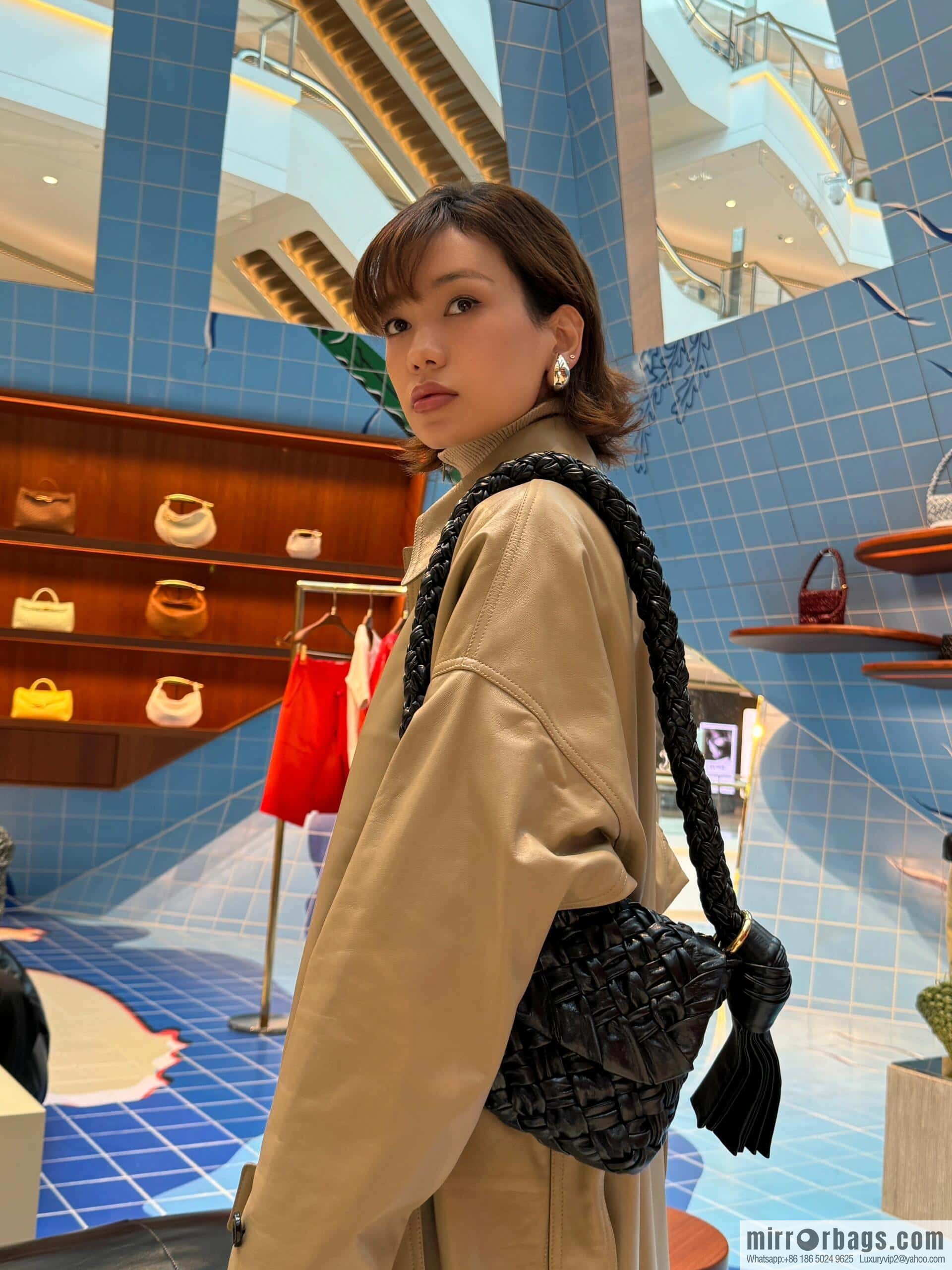 BV Kalimero Citta Handbag 785797 Black