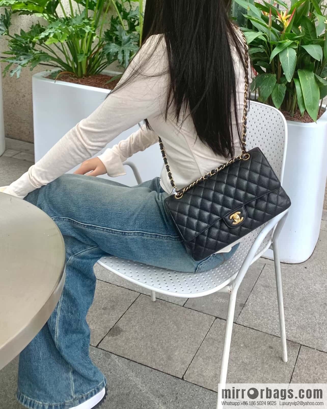 ℂ𝔽 𝗖𝗹𝗮𝘀𝘀𝗶𝗰 𝗙𝗹𝗮𝗽 | Original Litchi Pattern 🐂 Medium, Black Gold 🖤 A01112