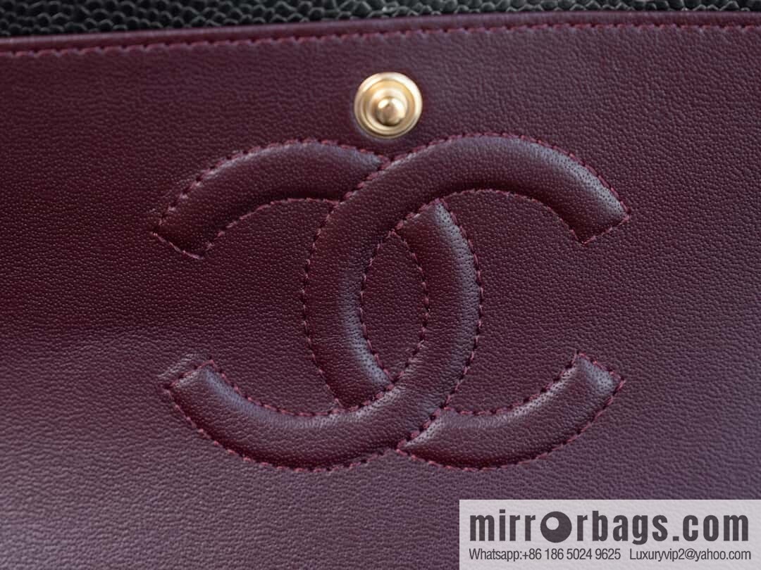 ℂ𝔽 𝗖𝗹𝗮𝘀𝘀𝗶𝗰 𝗙𝗹𝗮𝗽 | Original Litchi Pattern 🐂 Medium, Black Gold 🖤 A01112