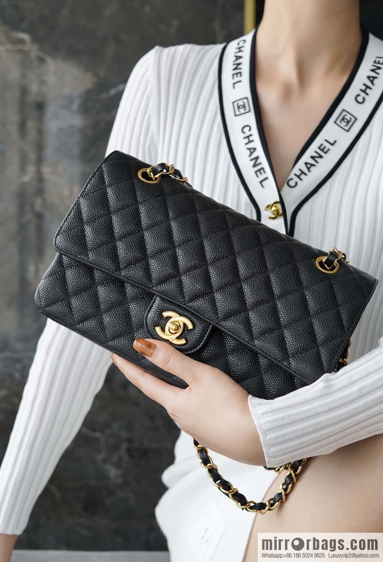 Classic Flap, black gold, large ball pattern 〰️ A01112