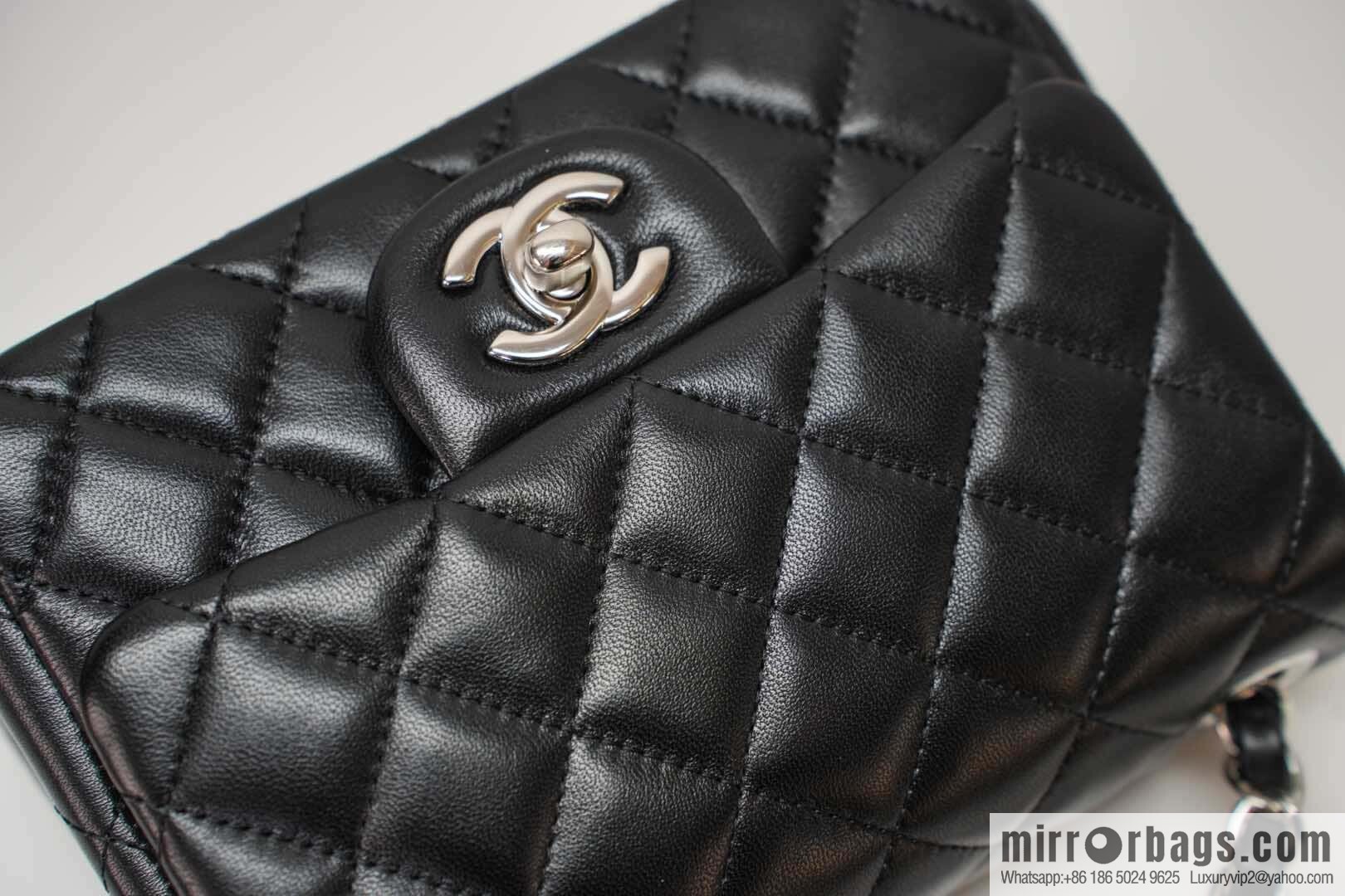 Classic Flap, Black Sheep Silver, Fatty 🔆 A01115