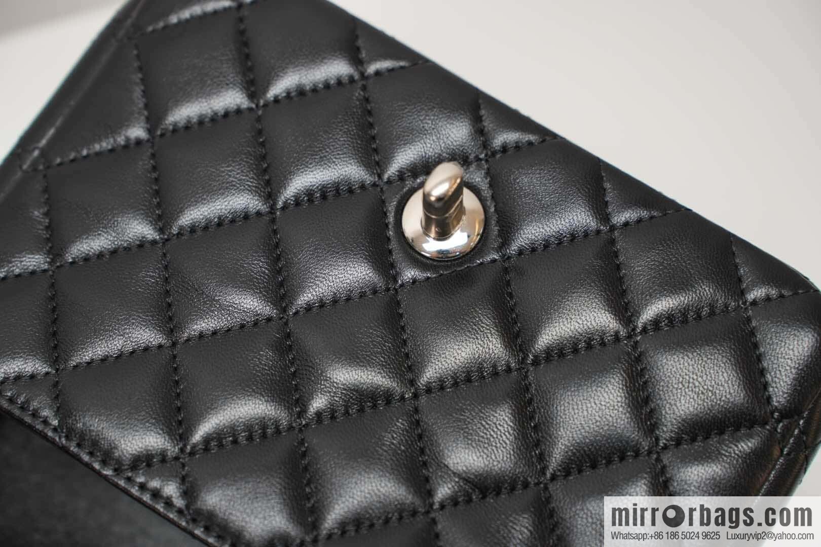 Classic Flap, Black Sheep Silver, Fatty 🔆 A01115