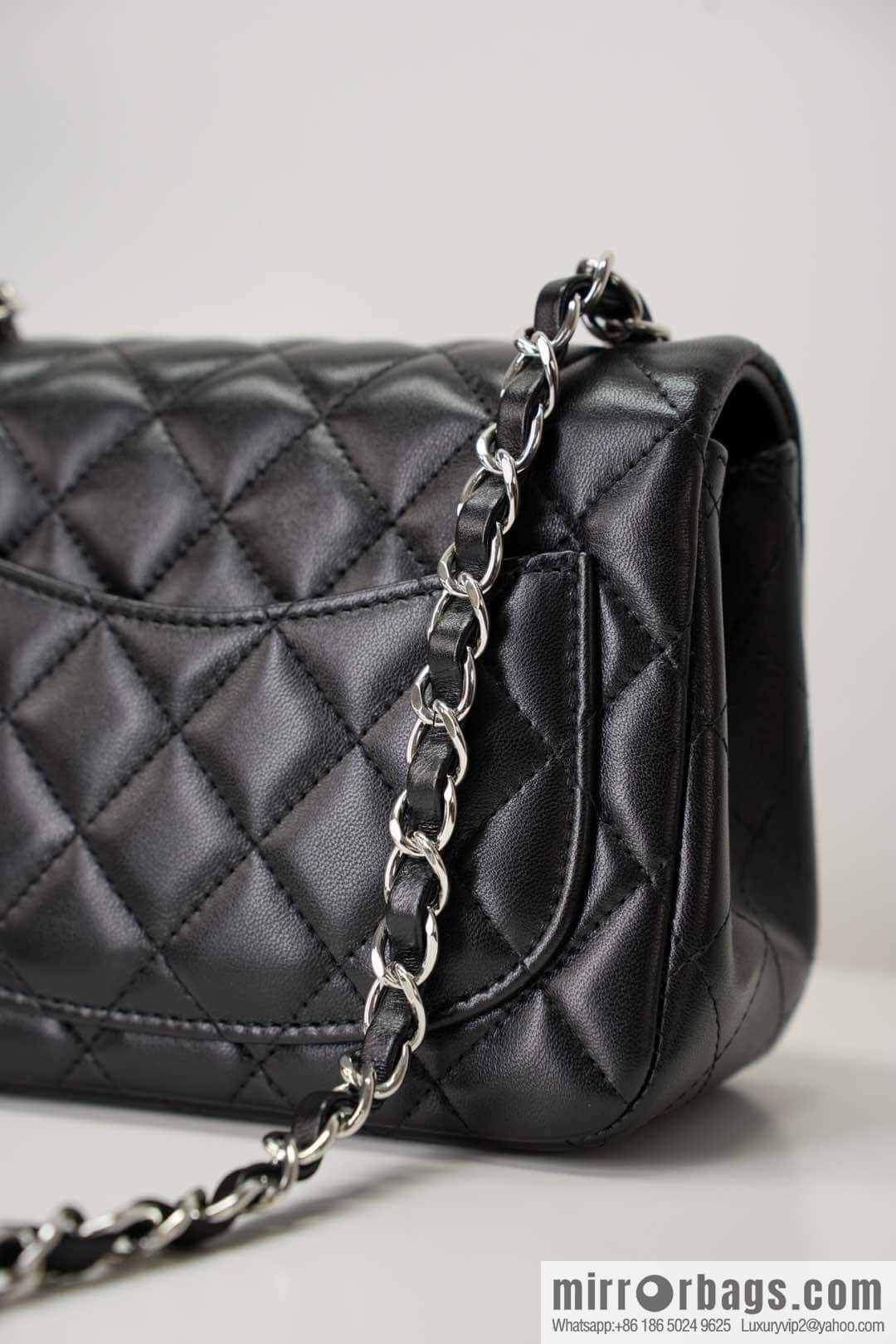 Classic Flap, Black Sheep Silver, Fatty 🔆 A01115