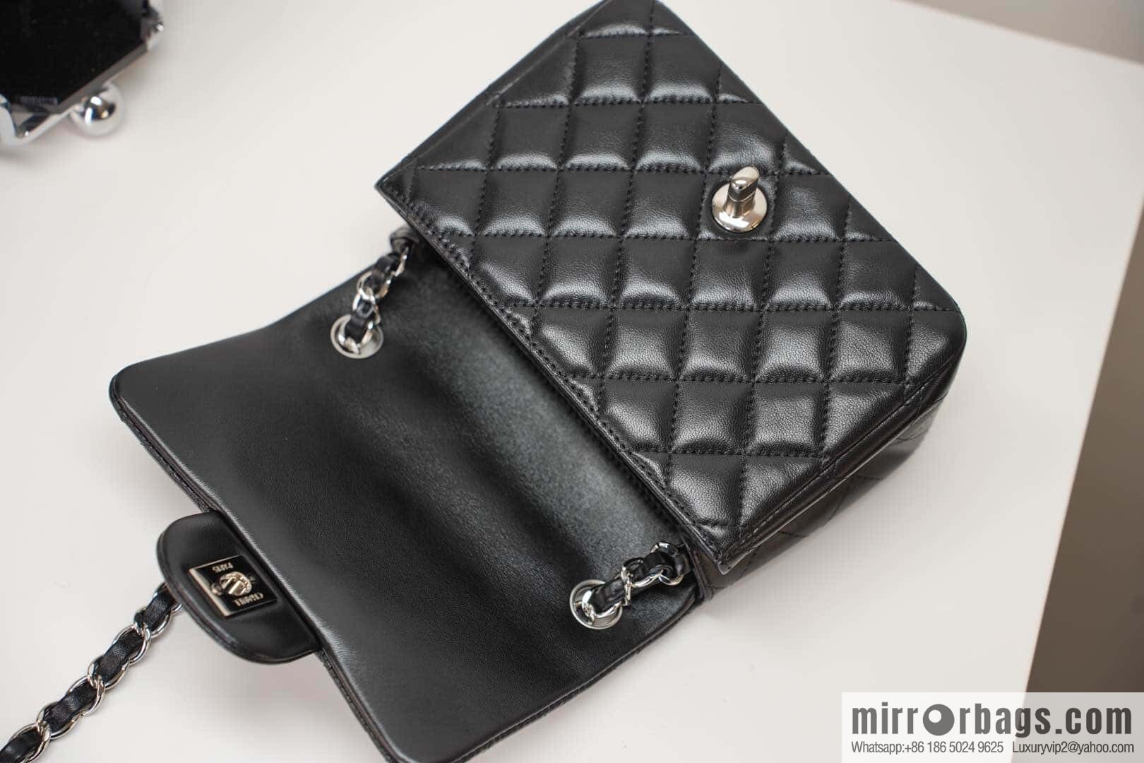 Classic Flap, Black Sheep Silver, Fatty 🔆 A01115