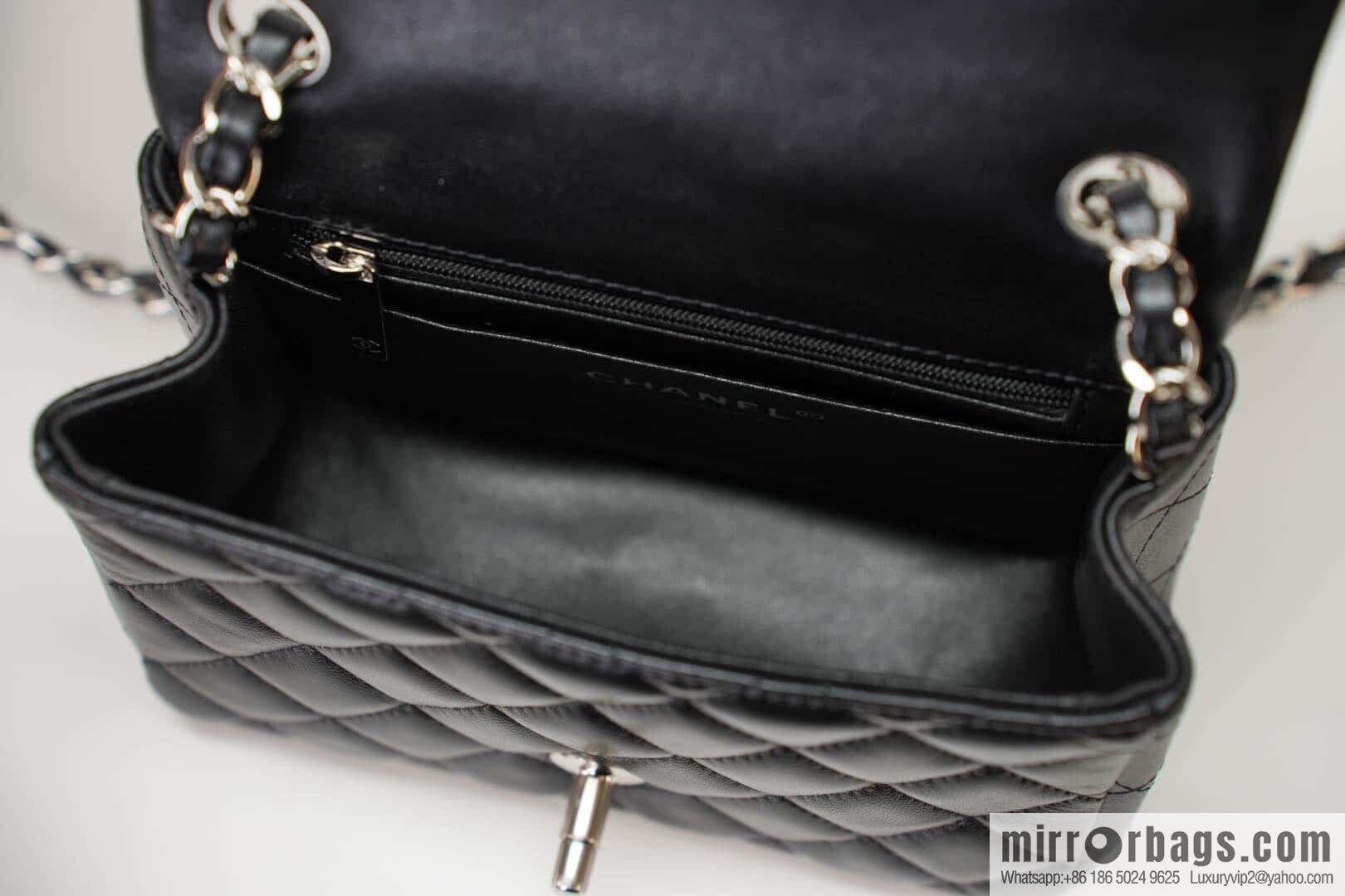 Classic Flap, Black Sheep Silver, Fatty 🔆 A01115