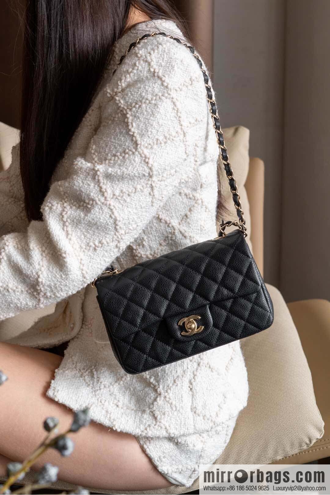 ℂ𝔽 𝗖𝗹𝗮𝘀𝘀𝗶𝗰 𝗙𝗹𝗮𝗽 | genuine leather litchi pattern black gold 🖤 A01116