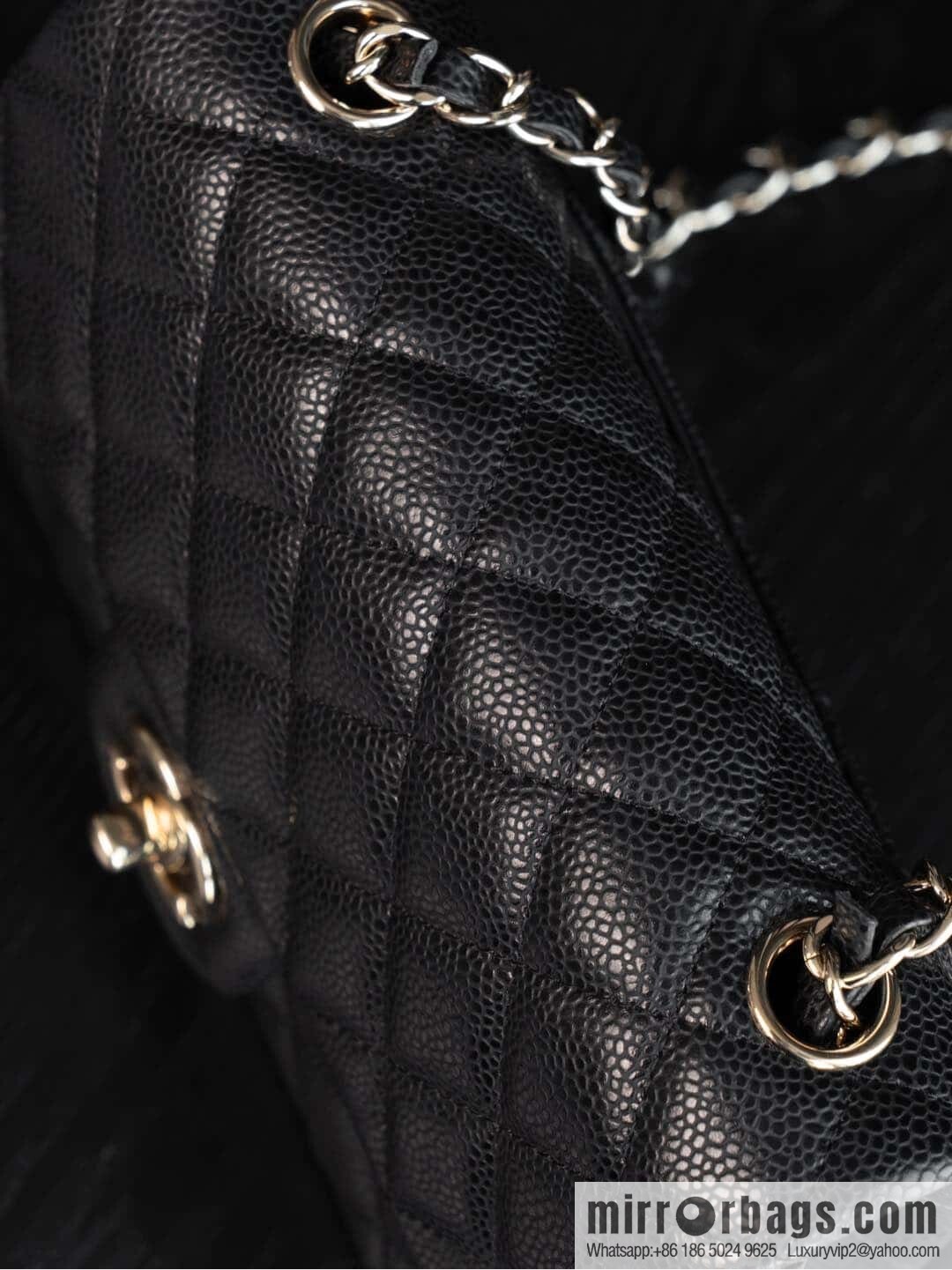 ℂ𝔽 𝗖𝗹𝗮𝘀𝘀𝗶𝗰 𝗙𝗹𝗮𝗽 | genuine leather litchi pattern black gold 🖤 A01116