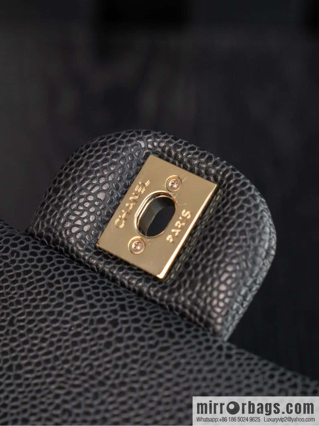ℂ𝔽 𝗖𝗹𝗮𝘀𝘀𝗶𝗰 𝗙𝗹𝗮𝗽 | genuine leather litchi pattern black gold 🖤 A01116