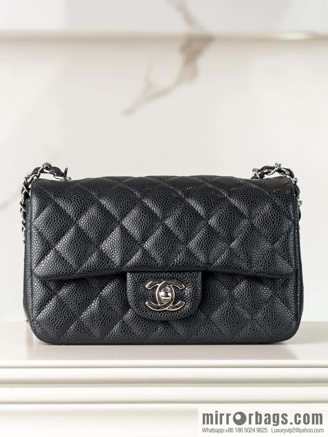 ℂ𝔽 𝗖𝗹𝗮𝘀𝘀𝗶𝗰 𝗙𝗹𝗮𝗽 | genuine leather litchi pattern black silver 🖤 A01116