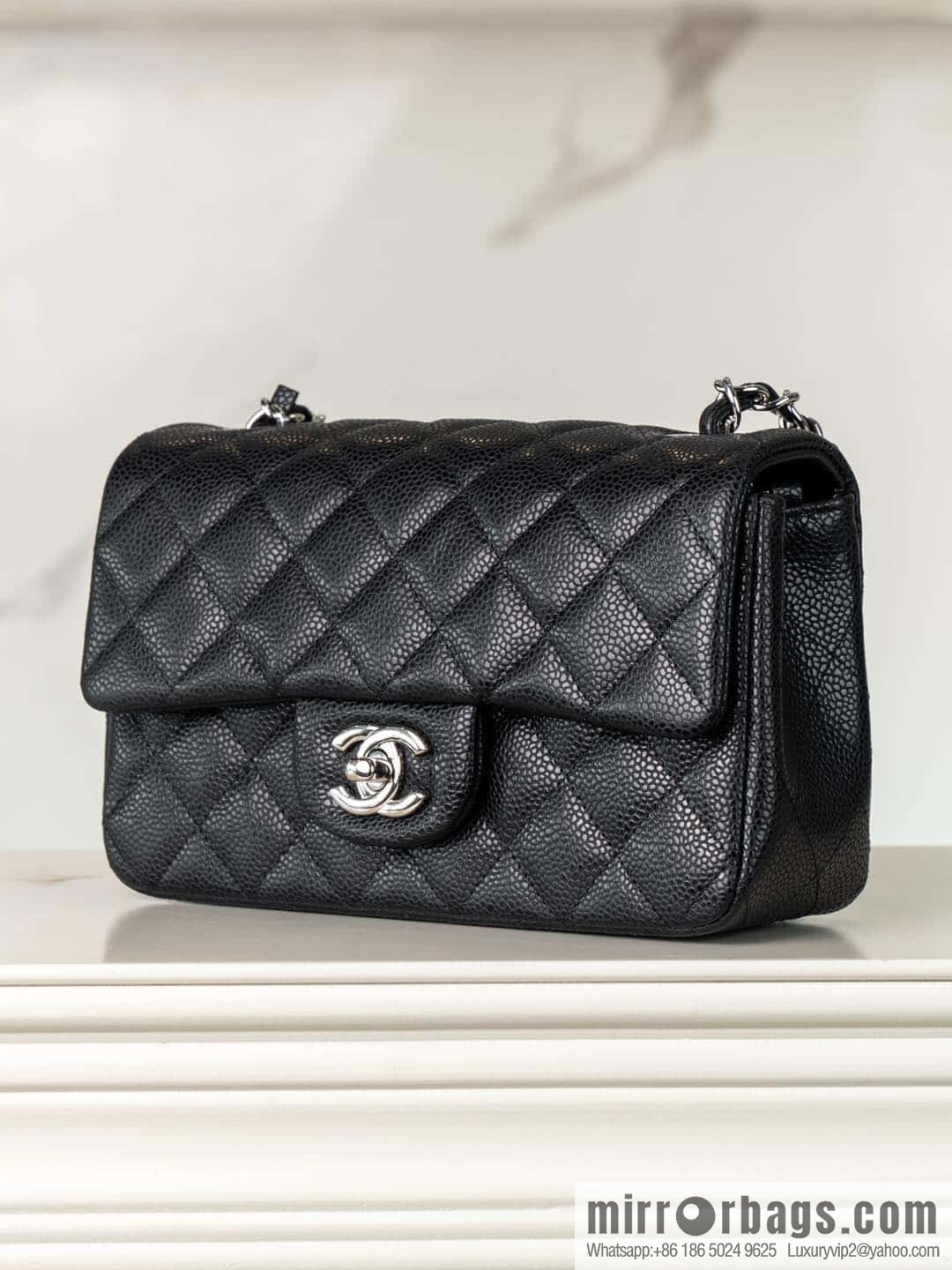 ℂ𝔽 𝗖𝗹𝗮𝘀𝘀𝗶𝗰 𝗙𝗹𝗮𝗽 | genuine leather litchi pattern black silver 🖤 A01116