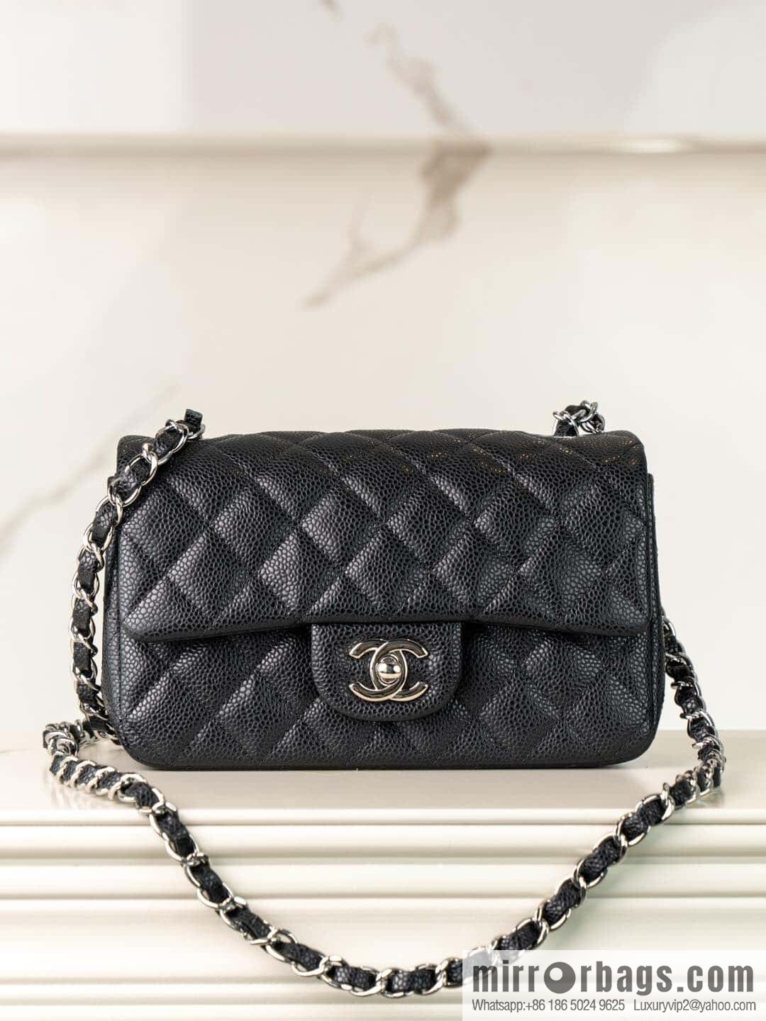 ℂ𝔽 𝗖𝗹𝗮𝘀𝘀𝗶𝗰 𝗙𝗹𝗮𝗽 | genuine leather litchi pattern black silver 🖤 A01116