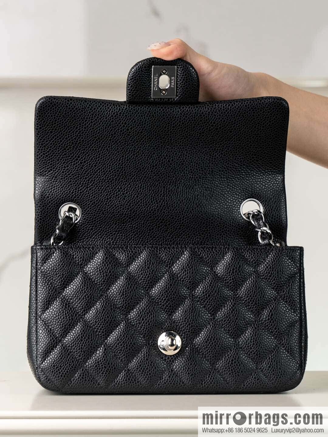 ℂ𝔽 𝗖𝗹𝗮𝘀𝘀𝗶𝗰 𝗙𝗹𝗮𝗽 | genuine leather litchi pattern black silver 🖤 A01116