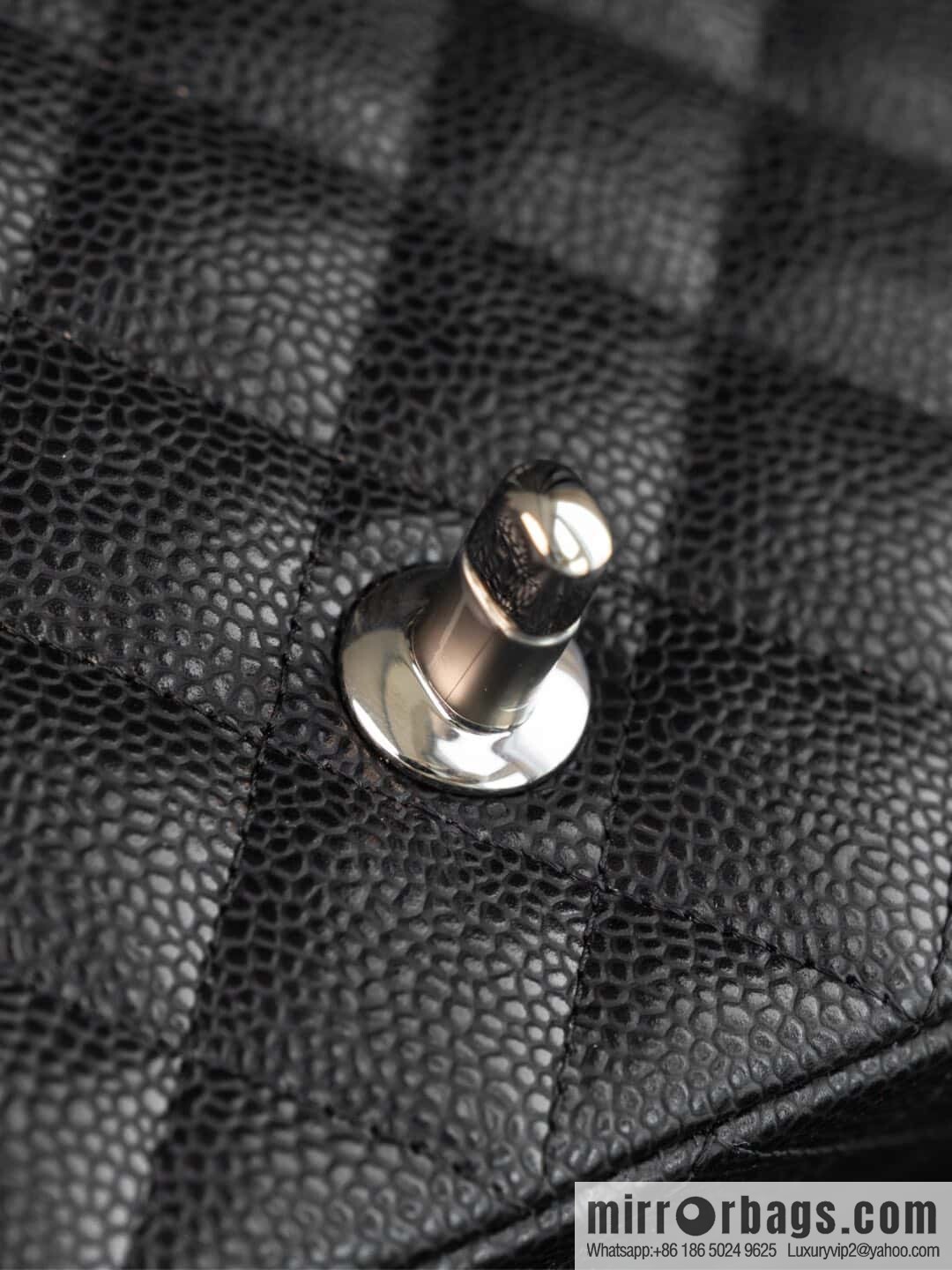ℂ𝔽 𝗖𝗹𝗮𝘀𝘀𝗶𝗰 𝗙𝗹𝗮𝗽 | genuine leather litchi pattern black silver 🖤 A01116