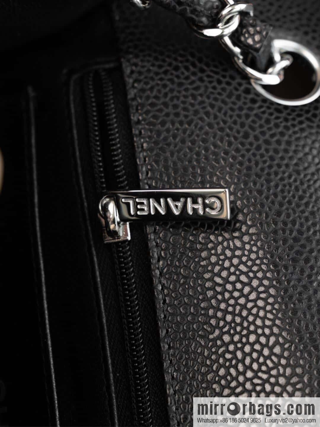 ℂ𝔽 𝗖𝗹𝗮𝘀𝘀𝗶𝗰 𝗙𝗹𝗮𝗽 | genuine leather litchi pattern black silver 🖤 A01116