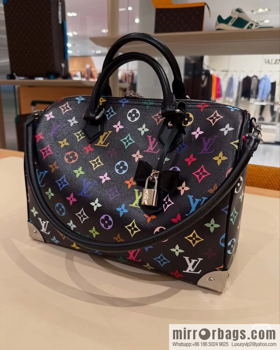 [Original order boutique] M13257 black color, pillow bag speedy Speedy Soft 30 handbag