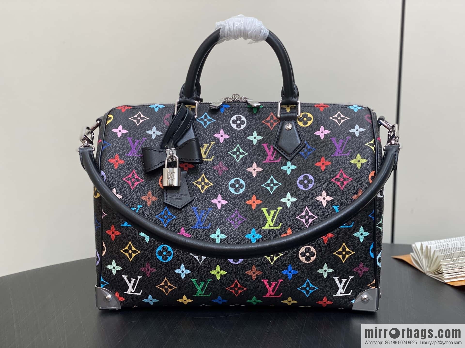 [Original order boutique] M13257 black color, pillow bag speedy Speedy Soft 30 handbag