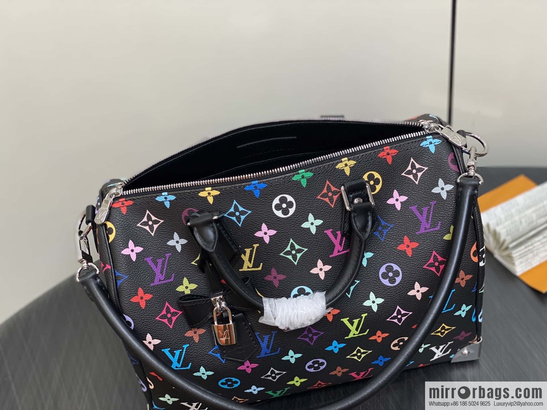 [Original order boutique] M13257 black color, pillow bag speedy Speedy Soft 30 handbag