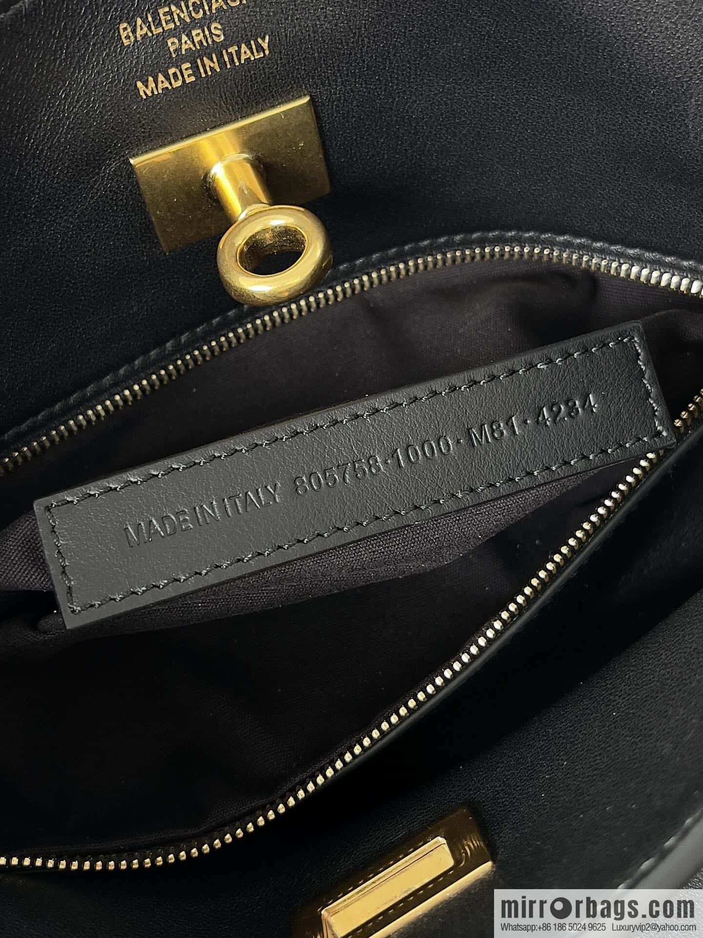 𝐁𝐚𝐥𝐞𝐧𝐜𝐢𝐚𝐠𝐑𝐨𝐝𝐞𝐨 Bel Air Black Smooth Cow Leather Medium Shoulder Backpack