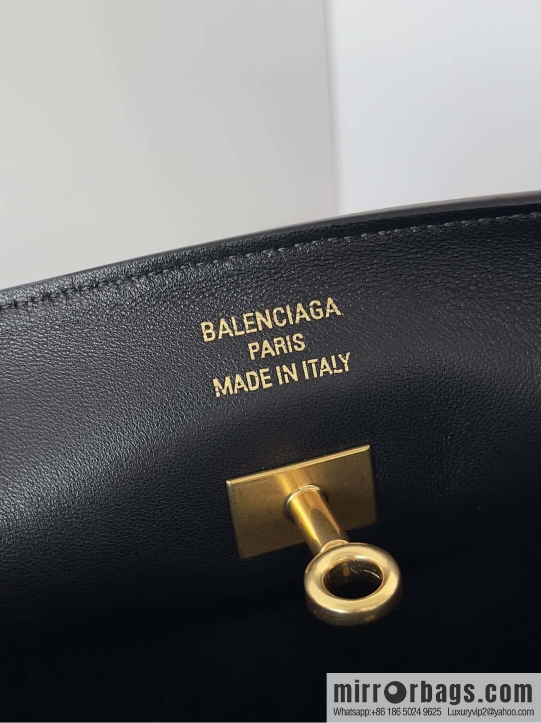 𝐁𝐚𝐥𝐞𝐧𝐜𝐢𝐚𝐠𝐑𝐨𝐝𝐞𝐨 Bel Air Black Smooth Cow Leather Shoulder Backpack
