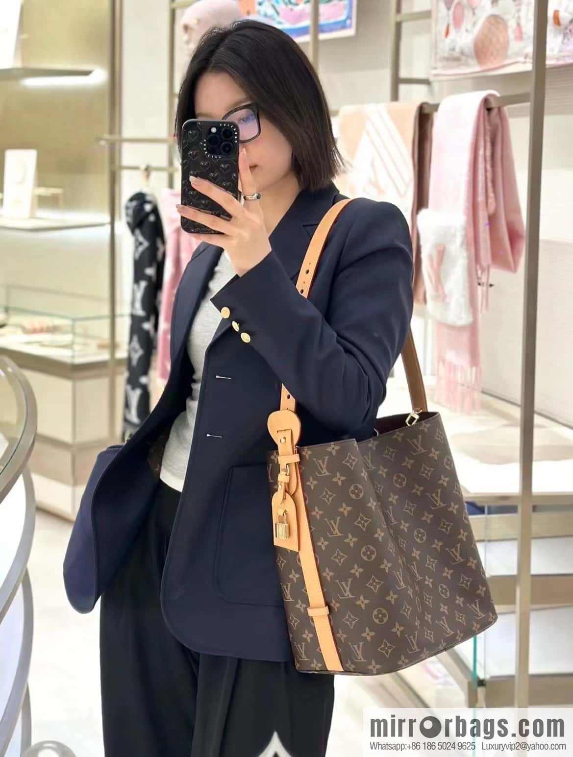 LV M12926 NEW All In GM