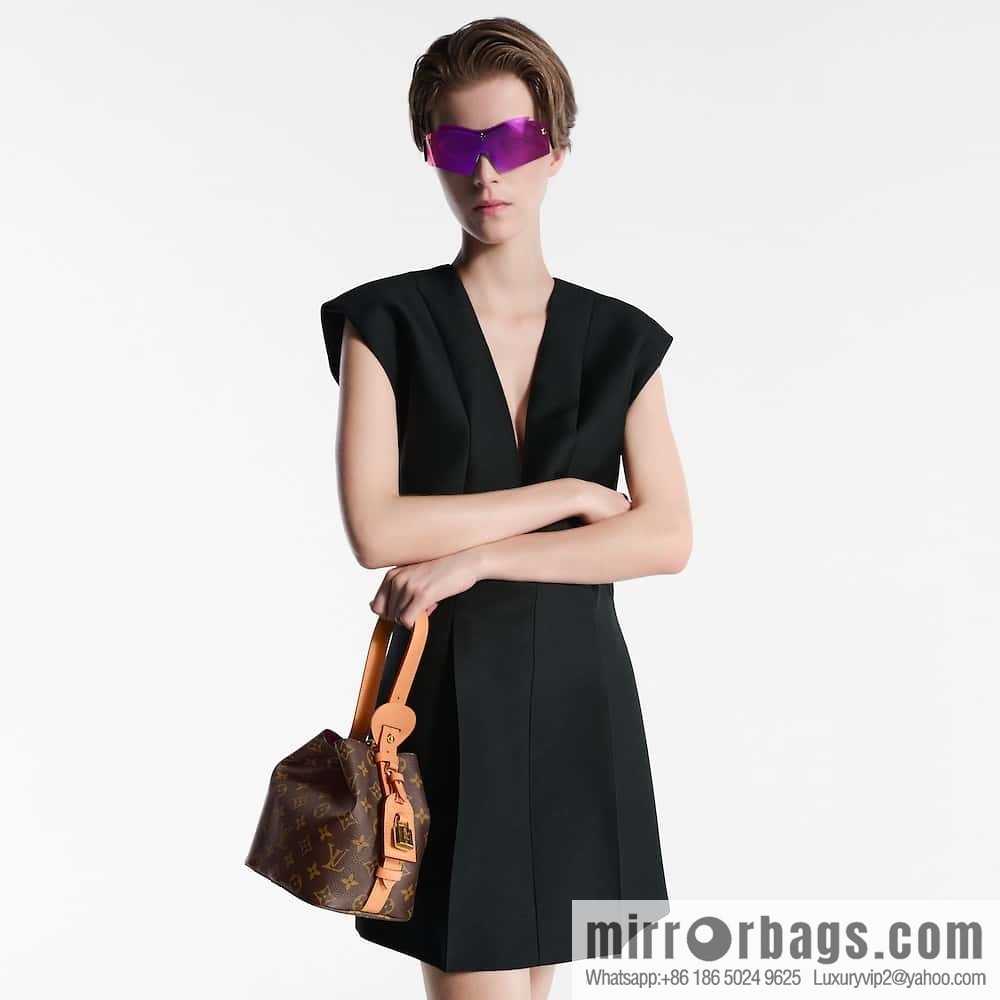 LV M12925 NEW All In BB