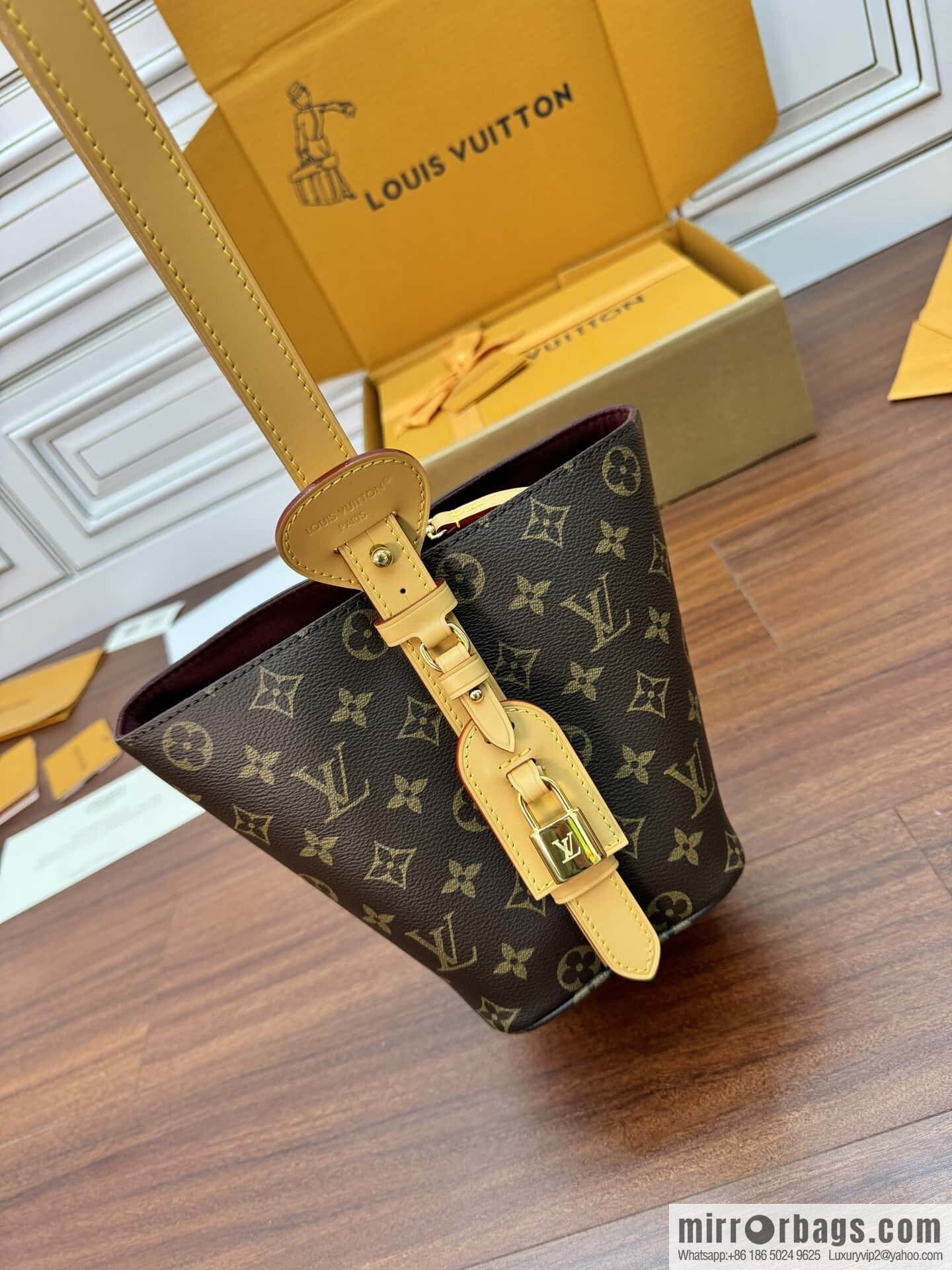 LV M12925 NEW All In BB